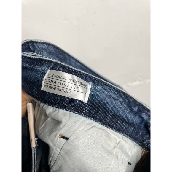 NEW Lane Bryant Body Icon Signature Fit Mid Rise 28 Denim Jeans - Picture 8 of 8